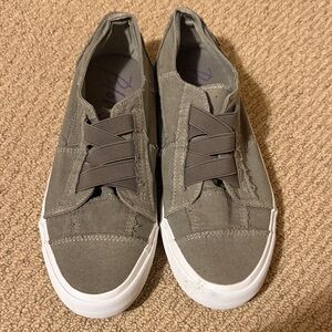 Casual Olive/Army Green Slip-On Sneakers